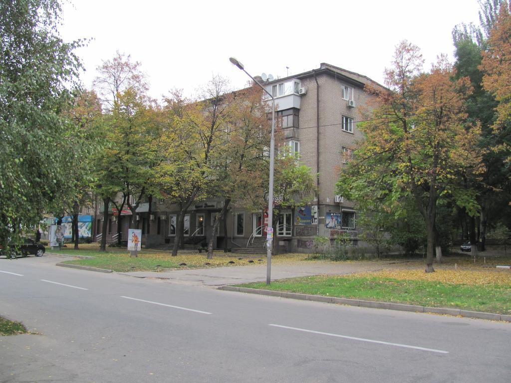 Apartment On Sobornyi Avenue 143 Near Intourist Hotel Zaporizhia Dış mekan fotoğraf